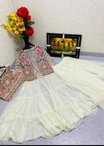 Elegant White Embroidered Kurta Set