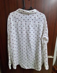 H&amp;M White Heart Print Shirt