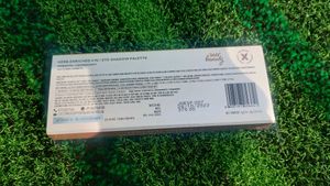 Just Herbs 4-in-1 Eye-shadow Palette