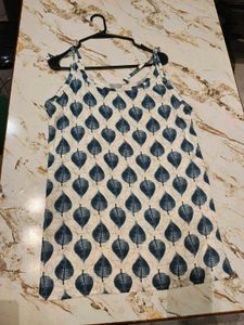 combo of 2 printed short kurti