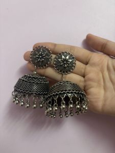Combo 2 Stunning Jhumkas
