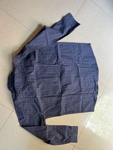 Men's Grey Checkered Long Sleeve Shirt