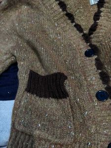 Cozy Knitted Cardigan with Pockets