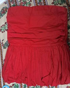 Chic Red Strapless Peplum Top