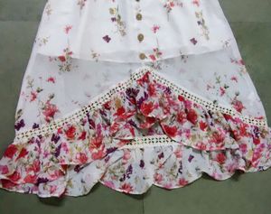 Off White Floral Dress........ Size M