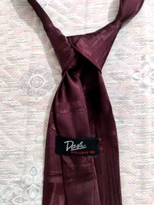 Burgundy Patterned Tie, Brand 🆕, Grab Style ✨