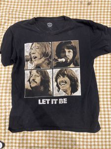 oversized merch of beatles