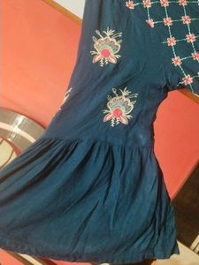 Beutiful 2 Pc Kurti Shrug