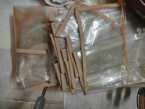 Transparent AC parda