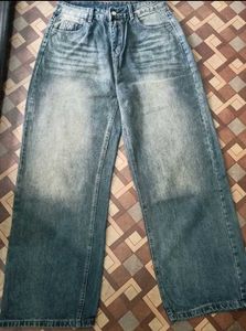 Retro-Style Oversized Wide-Leg Jeans