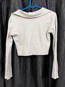 Ribbed Collar Crop Top