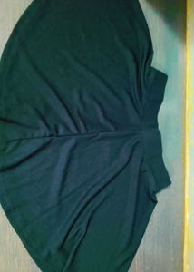 Simple Black Skirt 3