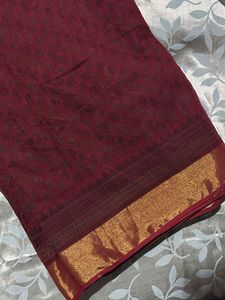 trendy Maroon Gold Border saree