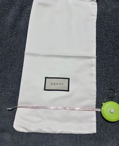Gucci Pouch: dust bag