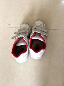 White Sport Shoes with Stripes