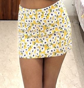 Yellow Daisy Print Skirt
