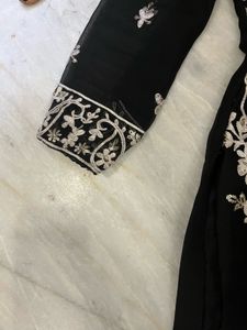 Elegant Black Embroidered Pakistani Kurta set