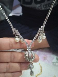 Elegant Necklace and Earrings Set