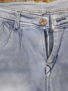 Blue Light Wash Men's Jeans/Pants.