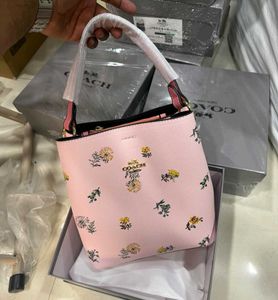 COACH(COPY)MEDIUM TOWN BACKET BAG 12A QUALITY COAC