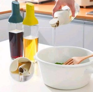 Auto-Hold Glass Oil Bottle