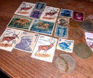 Assorted vintage collectibles : coins &amp; stamps