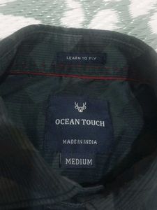 Men's Black and green Printed Casual Shirt