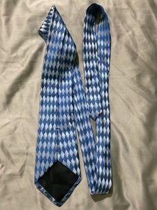 Men's Blue Diamond Pattern Tie