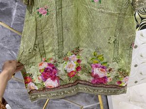 Elegant Floral Print Kurta Set