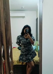 Chic Printed Wrap Dress