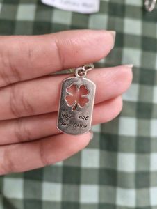 Cute Green Clover lucky Charm Keychain / keycharm