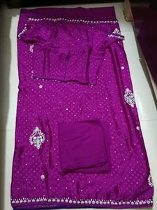 Purple Embellished saree blause with peticot