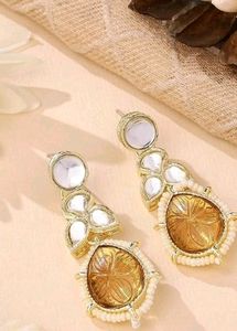 Earring(Zaveri Pearls)