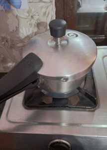 stainless steel  Pressure Cooker 2 liter