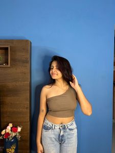 One-Shoulder Crop Top