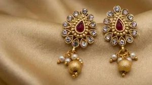 New and unused Elegant Indian Jewellery Set