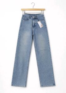 Light Wash Wide Leg Jeans