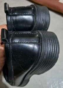 women Loafers (Free delivery)