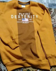 Men's Yellow Graphic Sweatshirt size- XL