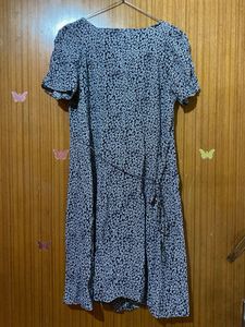 Chic Floral Print Button-Up Dress