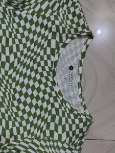 Green &amp; White Checkered Cropped Top