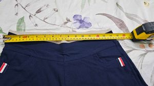 J-Friends Navy Blue Cropped Capri Pants