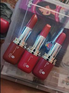 Mamaearth matte Lipsticks - Set of 3