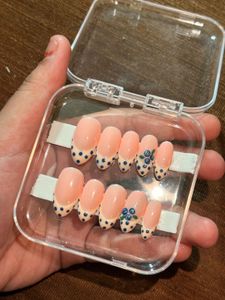 summer theme nails
