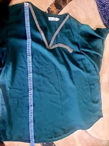 Elegant Teal Top with Silver Embellishment