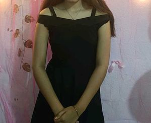 Chic Black Off-Shoulder Mini Dress