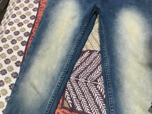 Stylish Jeans and T-Shirt Combo