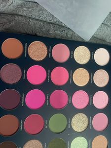 Vivid Eyeshadow Palette