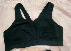 Sporty Black Bra and Shorts Set