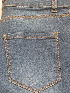 Stretchable Jean